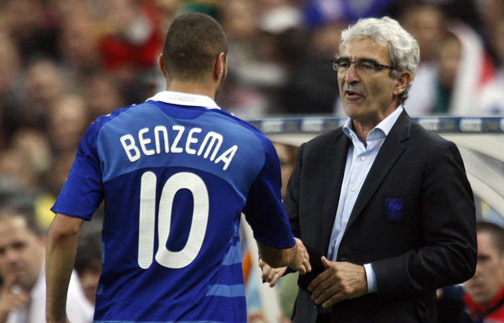 Benzema tacle par Domenech - OnzedAfrik