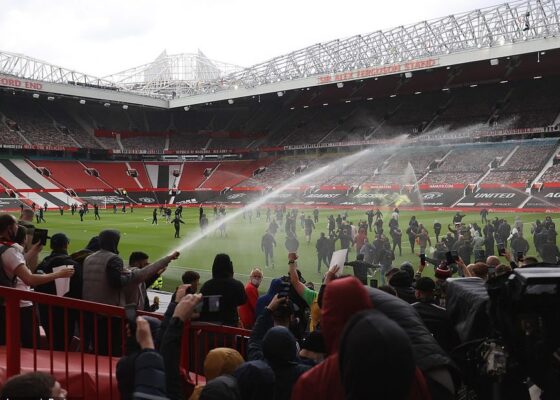 42478702 9534959 These were the extraordinary scenes inside the stadium as protes a 124 1619966100636 962x620 1 - OnzedAfrik