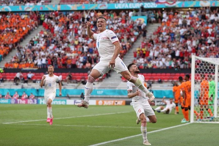 E45 MeQXoAIPFD8 - OnzedAfrik