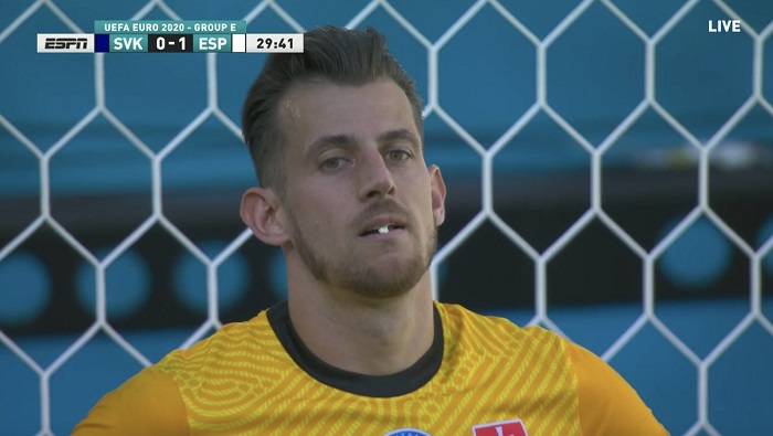 E4lKTT1XIAMFY M - OnzedAfrik