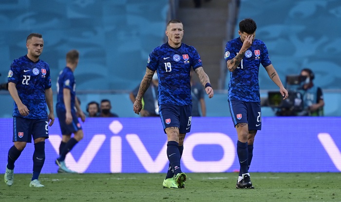 E4lZPN6XIAQEOyq - OnzedAfrik