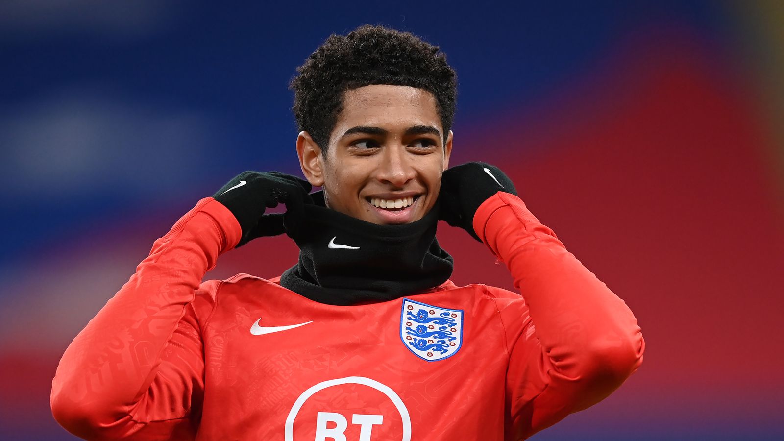 Jude Bellingham Lappel de lAngleterre pour le joueur du Borussia - OnzedAfrik