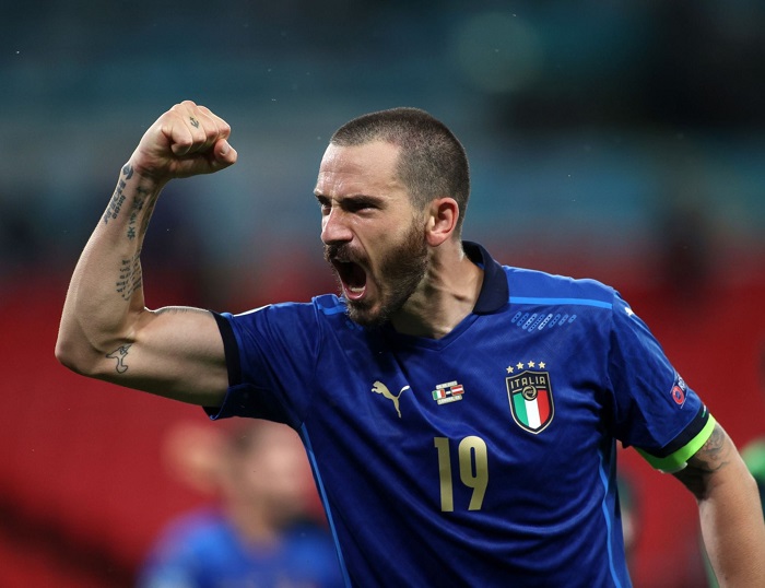 E6CtTTTWEAARs2F - OnzedAfrik