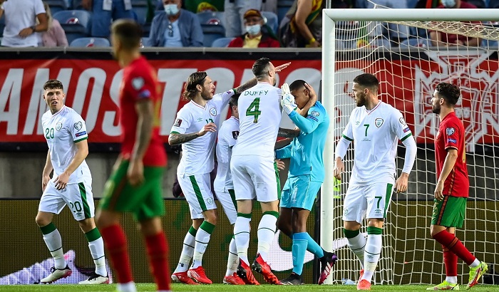 E OT9kbX0Ag1TLW - OnzedAfrik