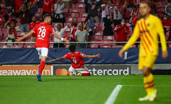 FAeu1LlXIAEily8 - OnzedAfrik