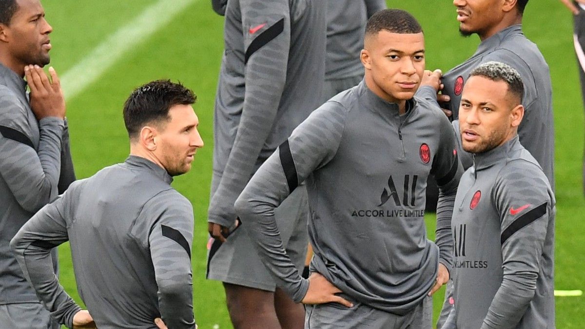 PSG Eric Abidal trio Messi Neymar et Mbappe - OnzedAfrik