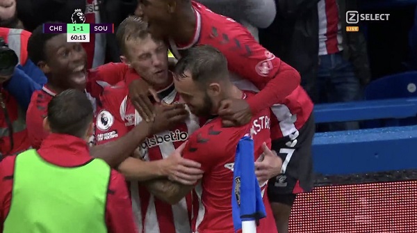 FAtCjS6WYAAz30c - OnzedAfrik