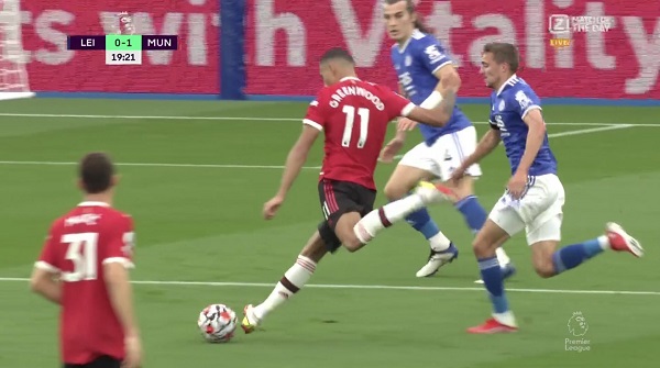 FB07NkOXoAMfgPK - OnzedAfrik