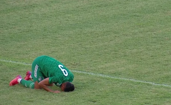 FBg9lhQXEAQQC8D - OnzedAfrik