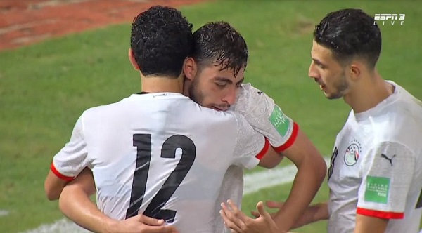 FEBQdHfWYAQd633 - OnzedAfrik