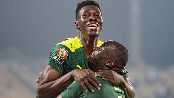 Ismaila Sarr et Saliou Ciss 1280x720 1 - OnzedAfrik