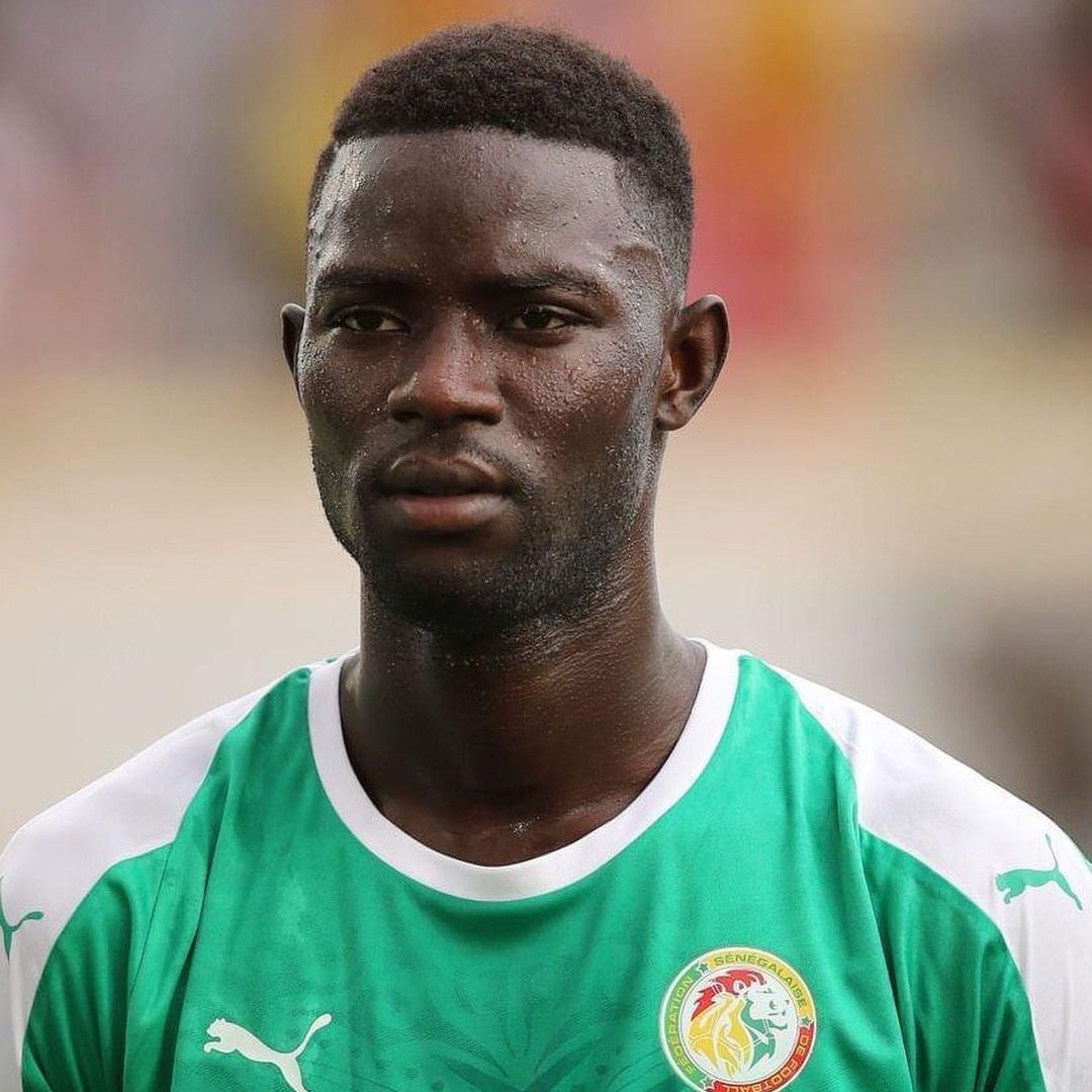 FUp2JbuXwAEF91y - OnzedAfrik