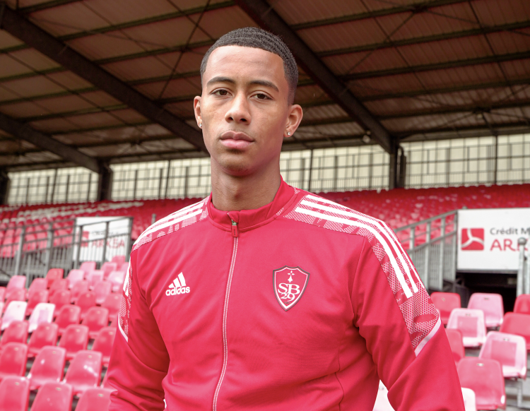 FWlNTIdXEAImIAu - OnzedAfrik