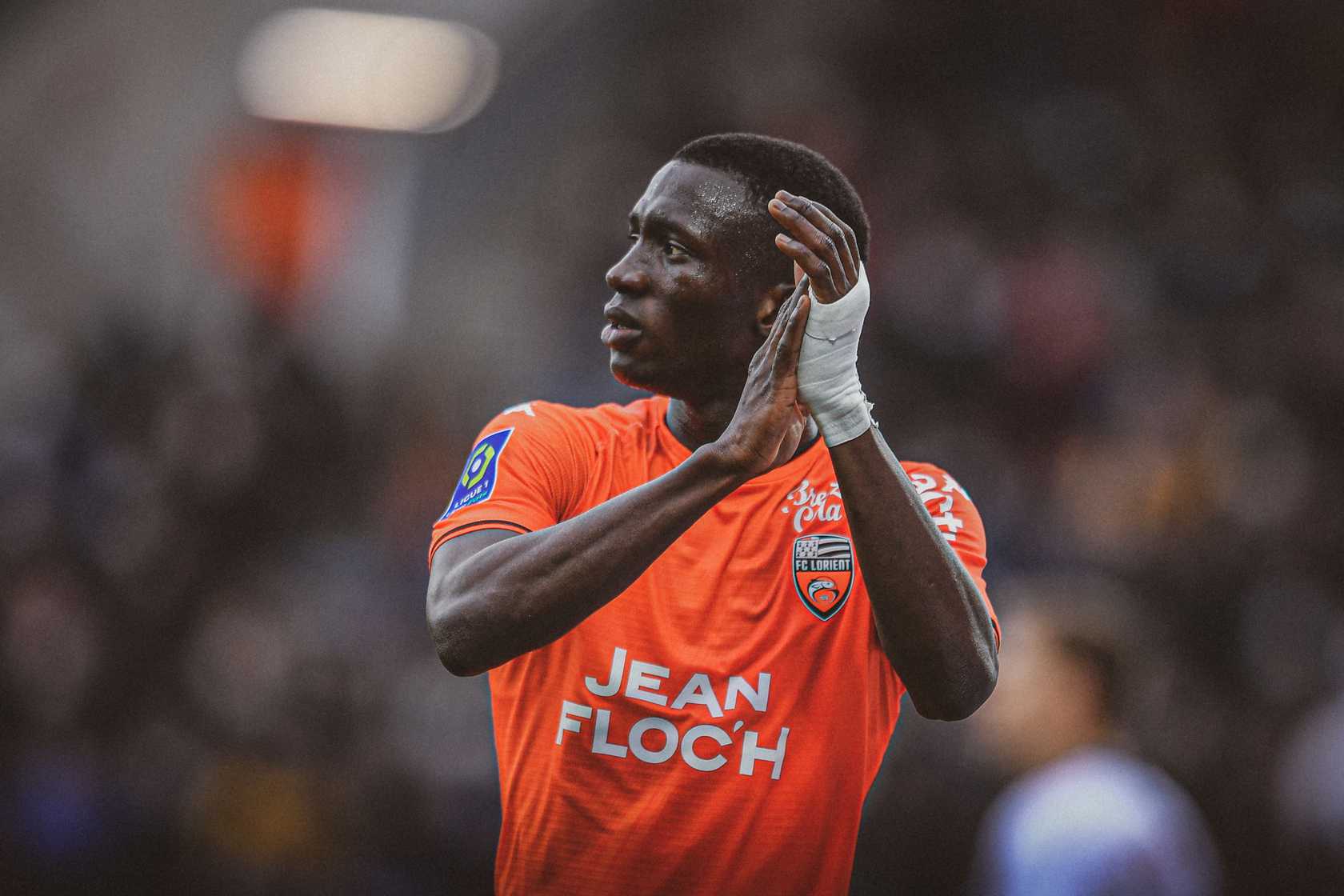 FZeL8aiWQAEFky0 - OnzedAfrik