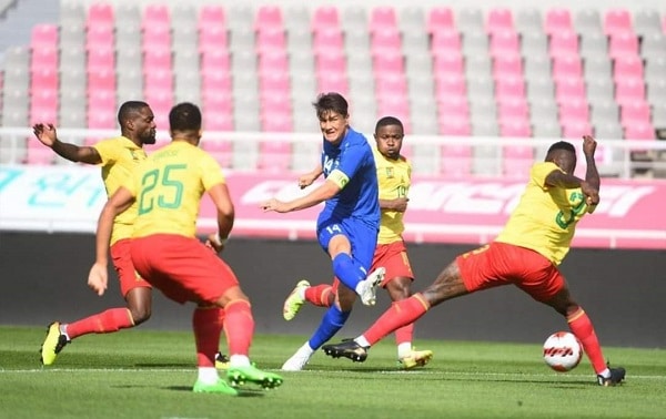 FdUyHJgXgAEWO f - OnzedAfrik