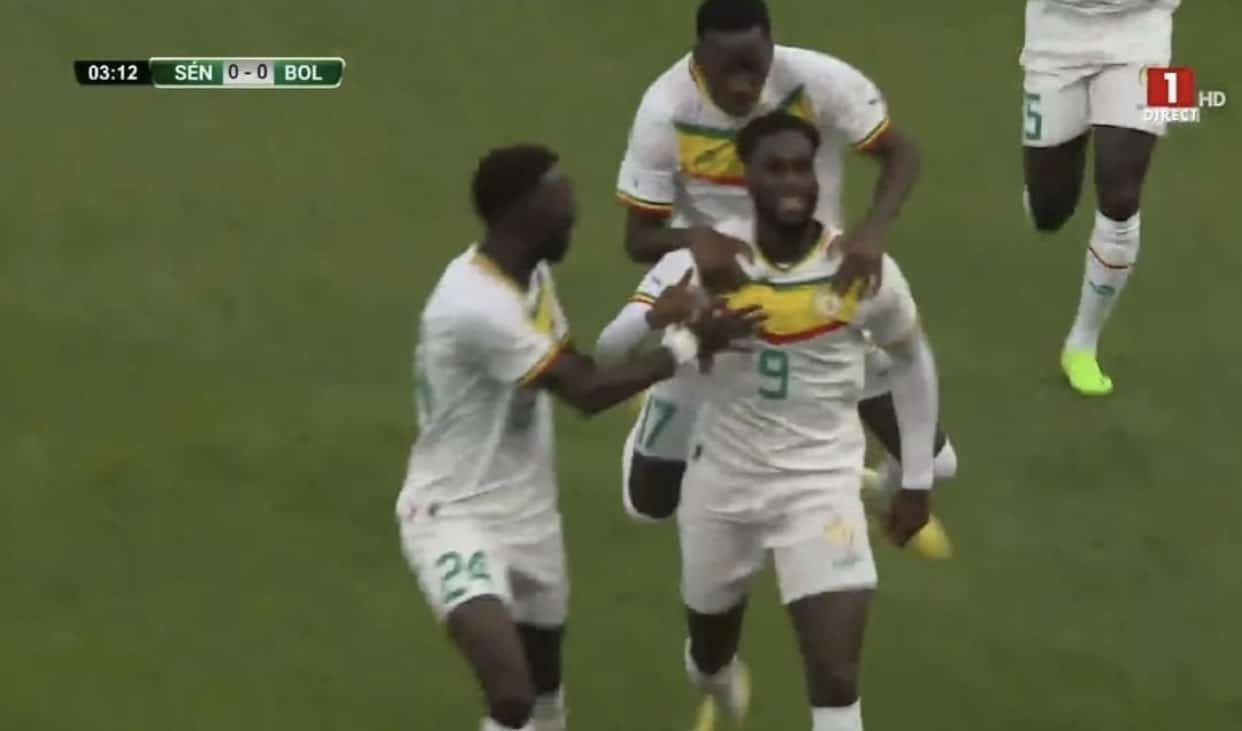 Fdb bsXkAcRtCB - OnzedAfrik