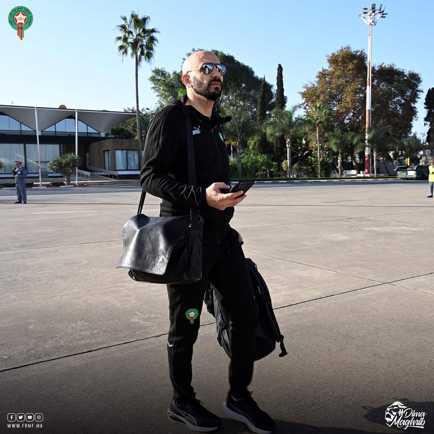 Mondial 2022 : Le Maroc s'envole pour le Qatar, un blessé à bord ! 17 FhcSpPRXoAUaC0d - OnzedAfrik