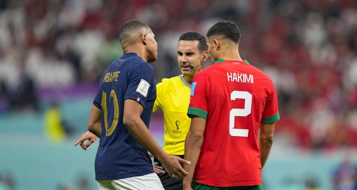 1200 L france maroc polmique arbitrale aprs une grosse semelle marocaine non siffle - OnzedAfrik