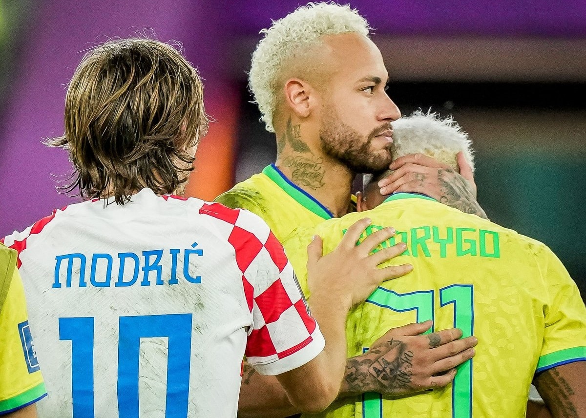 Fjjn2OcXwAEKlrq - OnzedAfrik