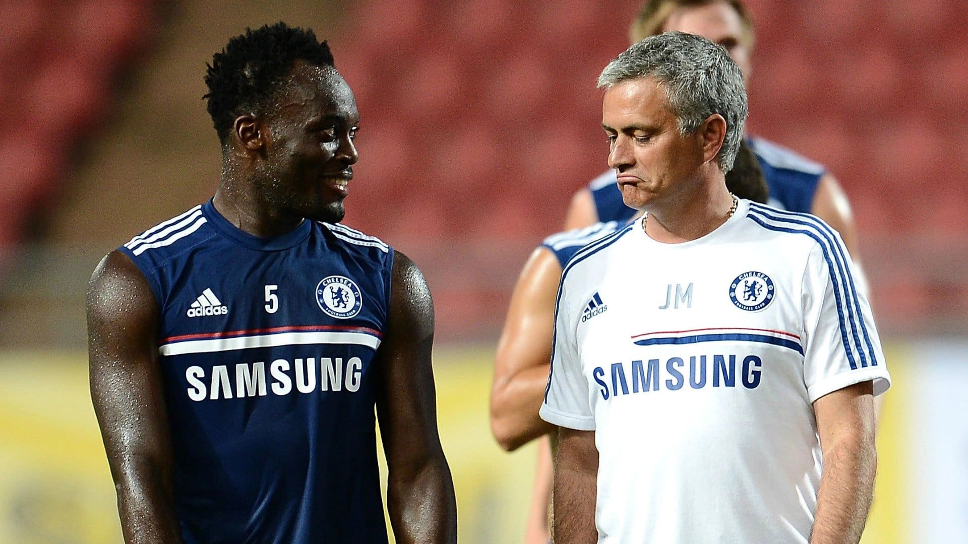 Michael Essien Jose Mourinho - OnzedAfrik