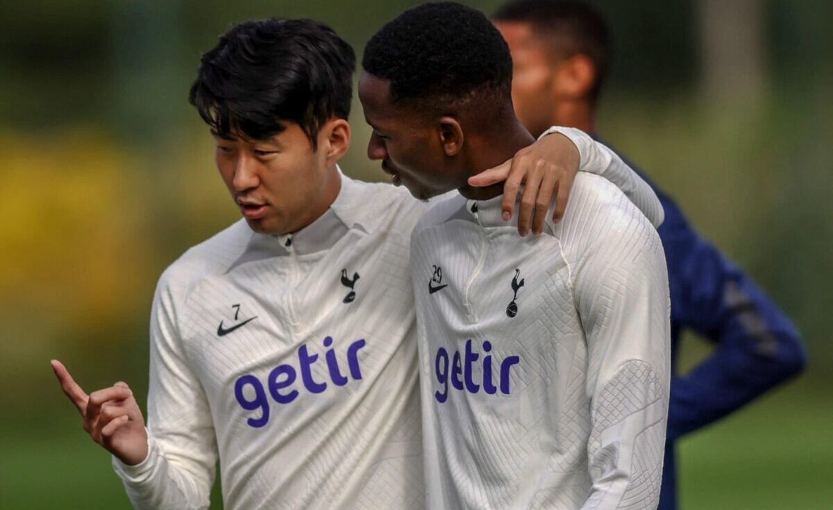 1665314392 289 La relation tres particuliere entre Pape Matar Sarr et ce e1677333030634 - OnzedAfrik