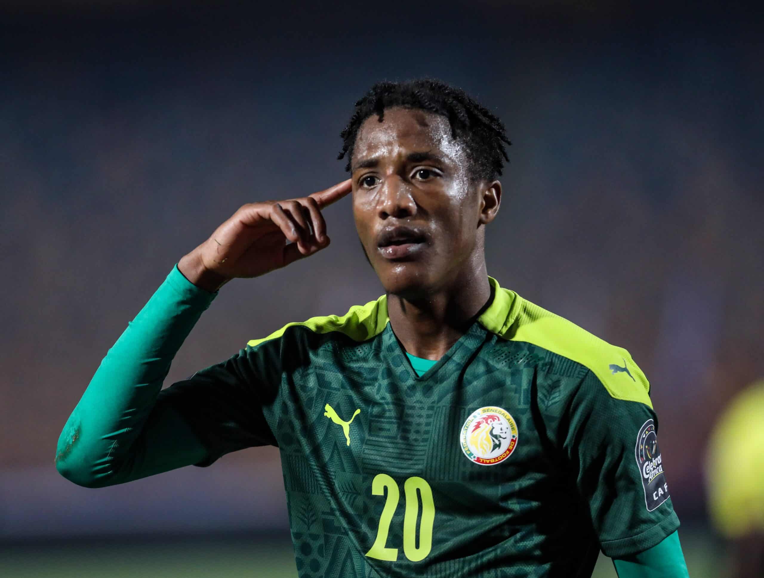 Fp1YVSlXwAE5556 scaled - OnzedAfrik