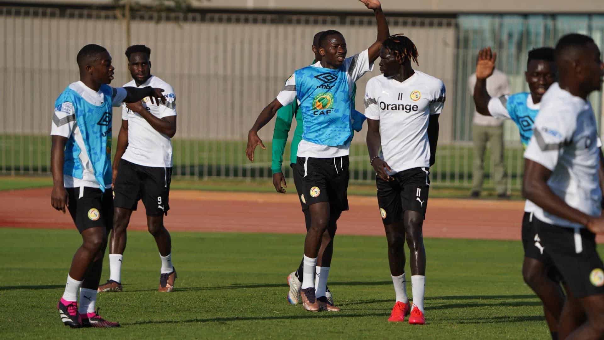 FrswaGSXoAIY85P - OnzedAfrik