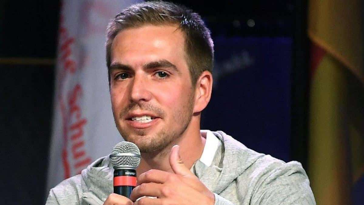 Philipp Lahm haette nach Auffassung des ARD Sporkoordinators mehr aus seinem Erfahrungsschatz preisgeben koennen - OnzedAfrik