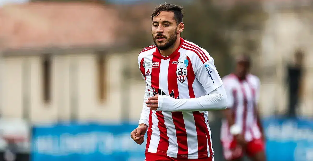 belaili est alle trop loin ajaccio va le virer belaili 3 359281 e1682712572148 - OnzedAfrik