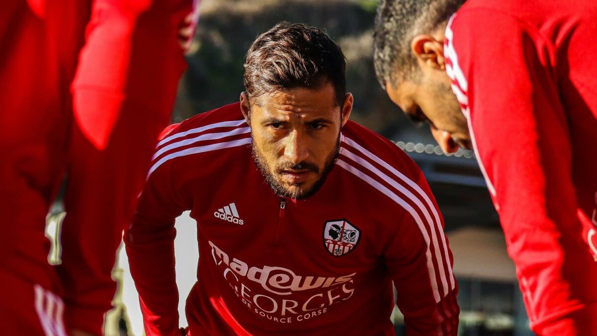 belaili youcef rouge ajaccio ac entrainement 1200x675 1 - OnzedAfrik