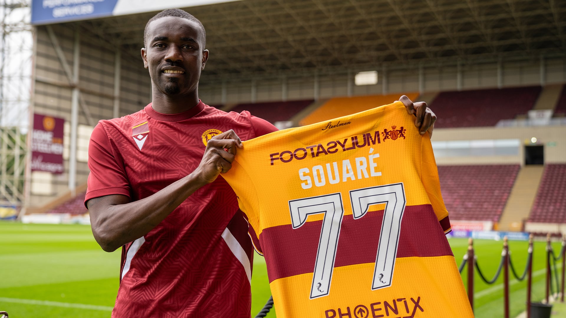 F1P UCWYAEcr43 - OnzedAfrik