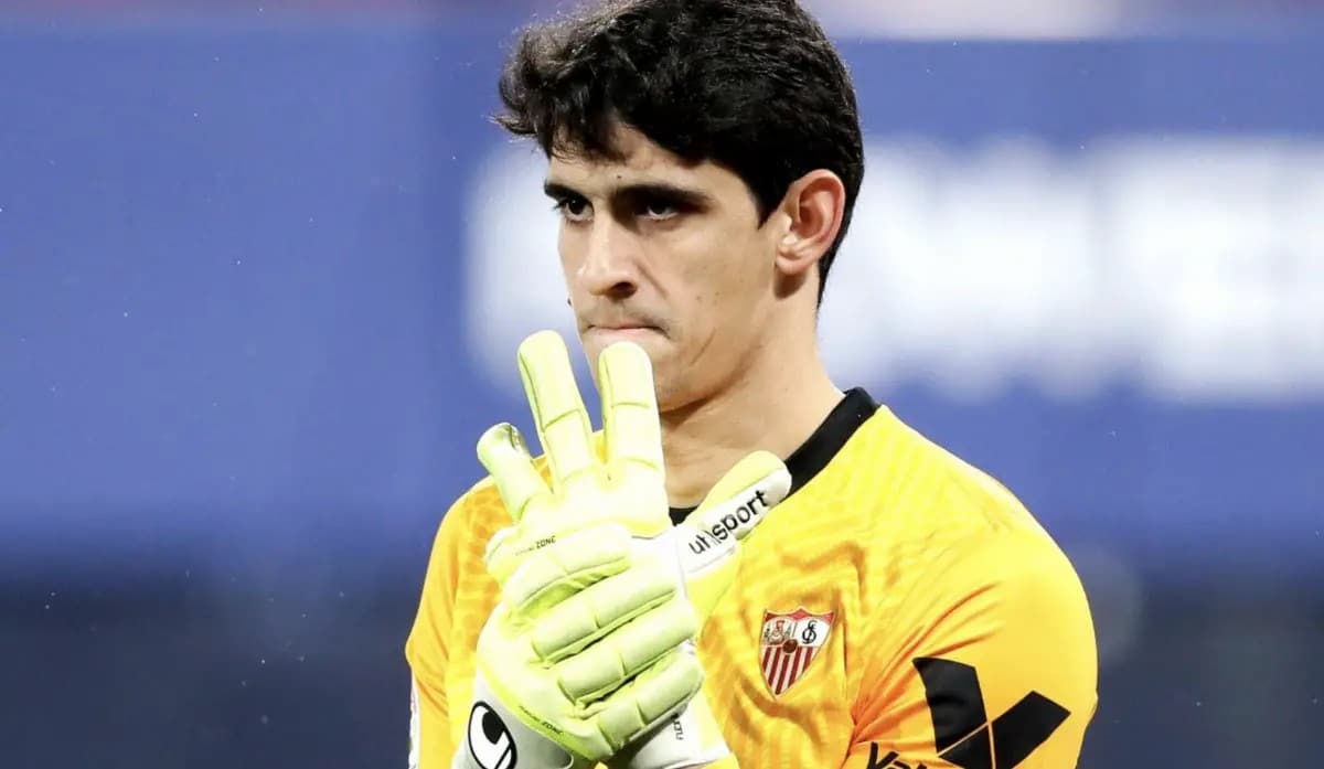 Yassine Bounou Bono Age 1 - OnzedAfrik