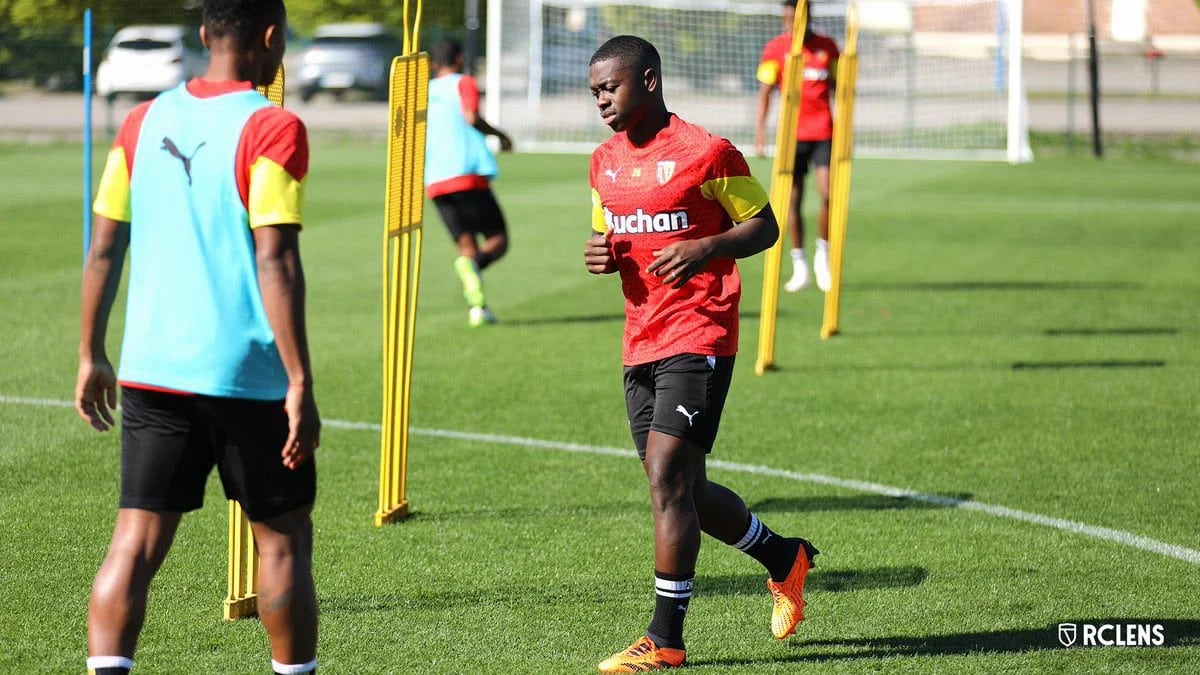 F5Qyy9hXMAAFtDI - OnzedAfrik