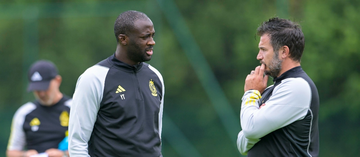 YAYA TOURE CARL HOEFKENS STANDARD LIEGE JUPILER PRO LEAGUE - OnzedAfrik