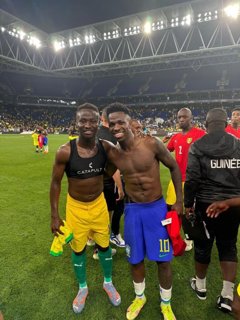 CAN 2023 - Guinée : Morlaye Sylla zappé de la liste de Kaba Diawara à cause de l’affaire du maillot de Vinicius ? 11 Morlaye