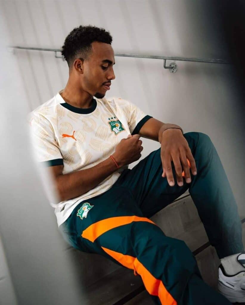Côte d'Ivoire : les nouveaux maillots dévoilés (officiel) 23 Nouveaux maillots de la Côte d'Ivoire