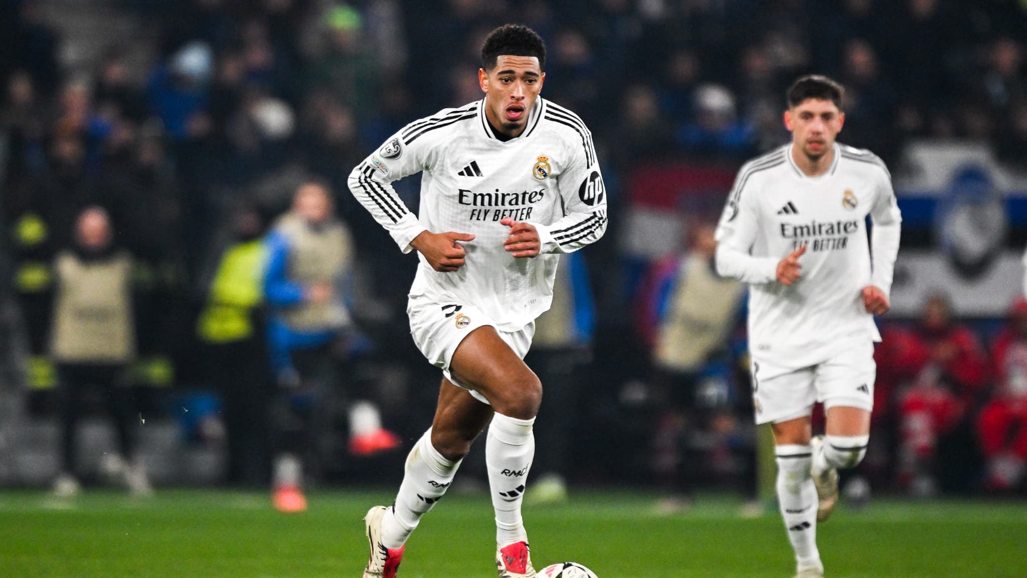 Jude Bellingham avec le Real Madrid face a l Atalanta Bergame en decembre 2024 1997282 - OnzedAfrik