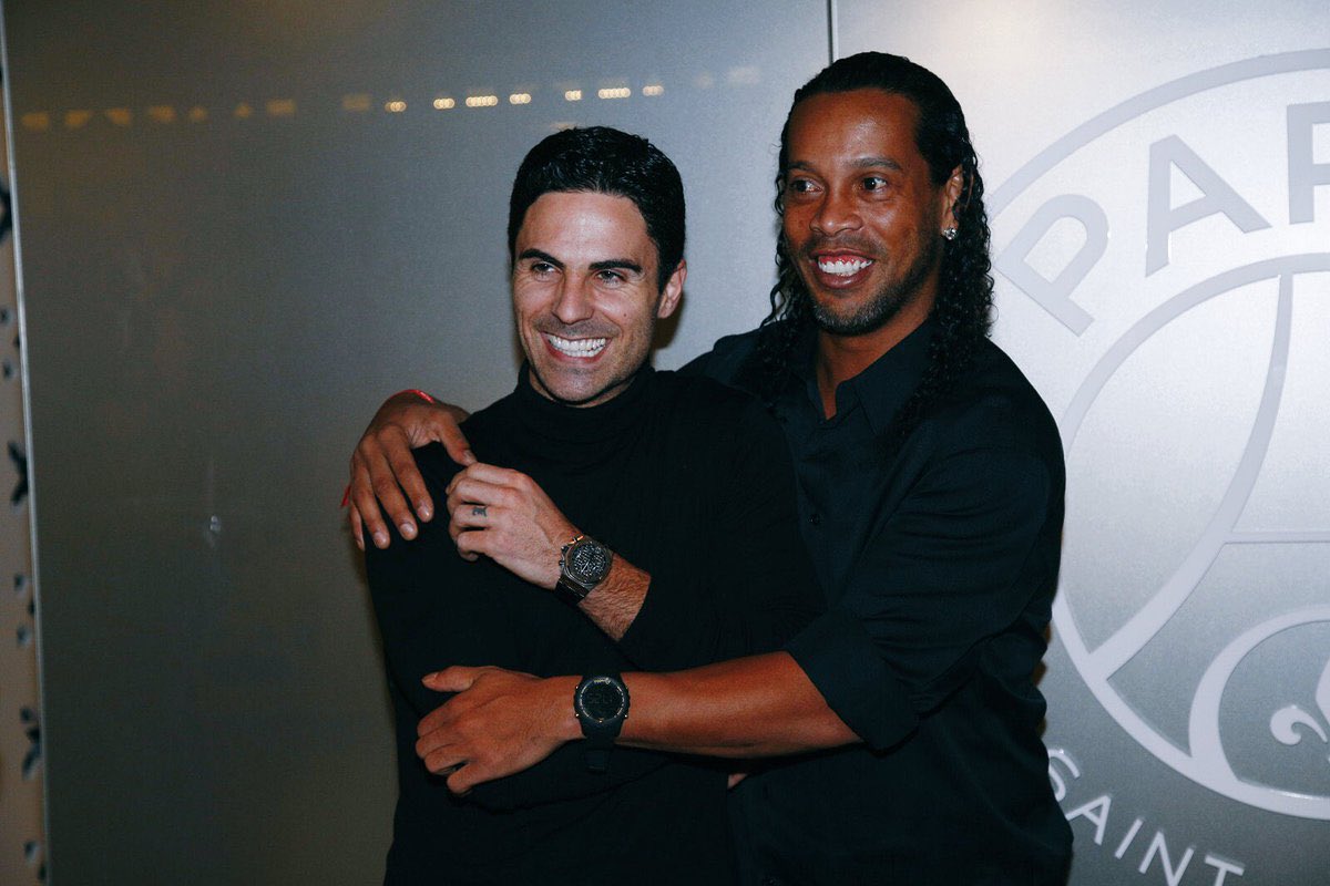 GpoEhdXWAAAi7nz - OnzedAfrik