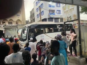 Ligue 1 sénégalaise : le bus du Jaraaf vandalisé après le match face à l’AS Pikine 14 WhatsApp Image 2025 05 13 at 2.31.11 PM 1 - OnzedAfrik