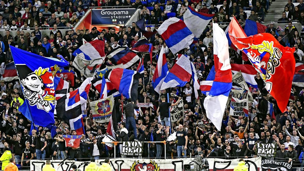 groupama stadium supporters ol - OnzedAfrik