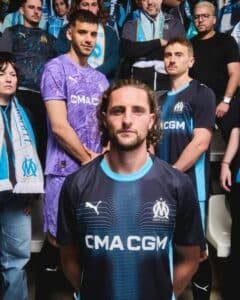 OM : le maillot extérieur 2025/2026 rend hommage à “L’Armée des Marseillais” 11 WhatsApp Image 2025 06 17 at 4.24.31 PM - OnzedAfrik