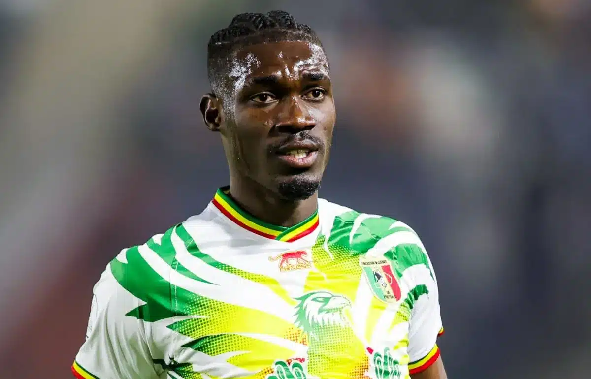 https3A2F2Fwww.afrik foot.com2Fapp2Fuploads2F20242F092FICONSPORT 187661 0091 - OnzedAfrik