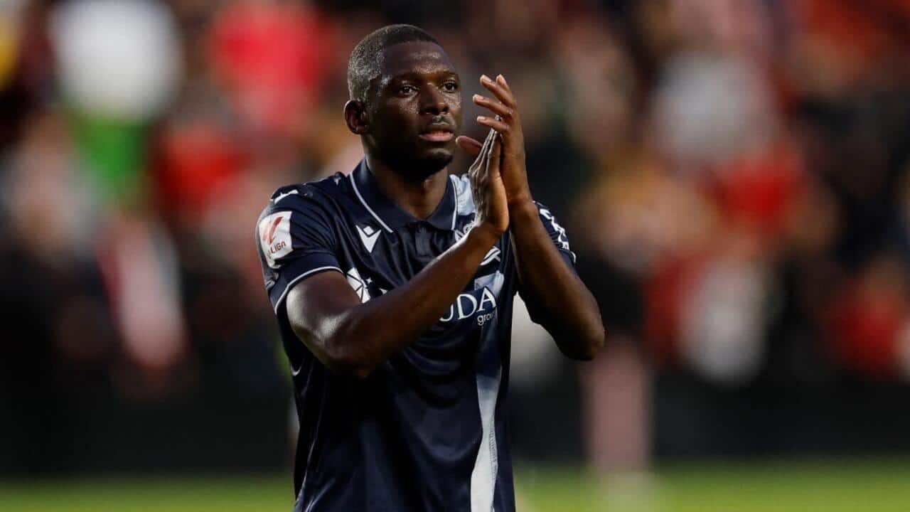 000 33ZH6CN - OnzedAfrik