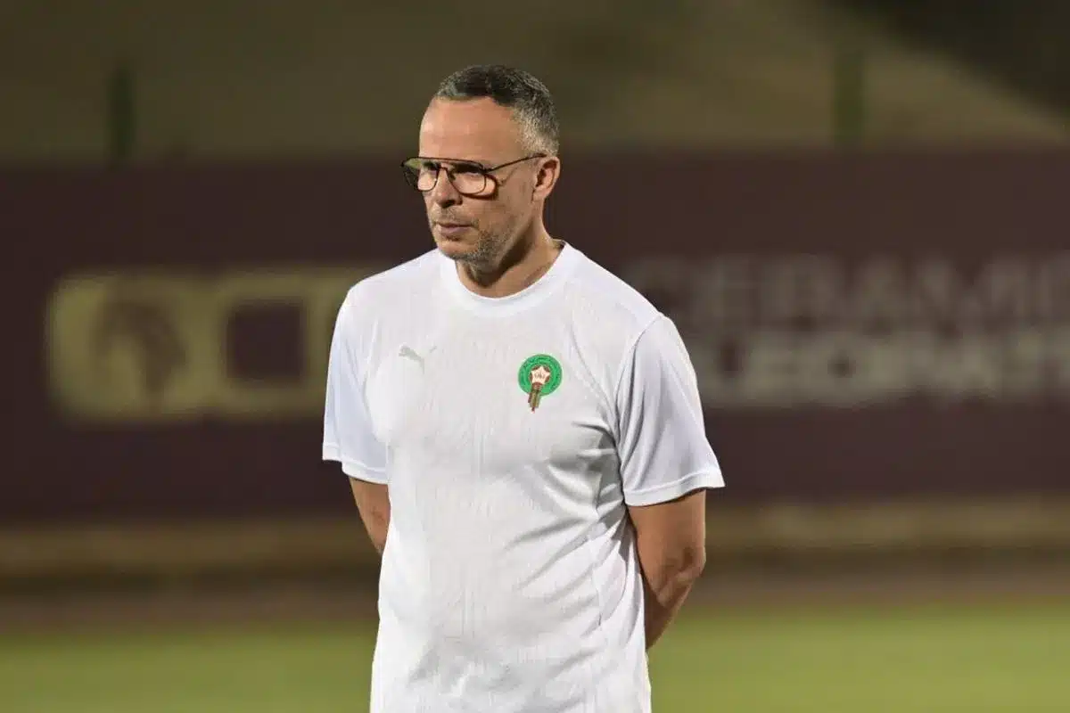 https3A2F2Fwww.afrik foot.com2Fapp2Fuploads2F20252F052FLe selectionneur de lequipe du Maroc U20 Mohamed Ouahbi - OnzedAfrik