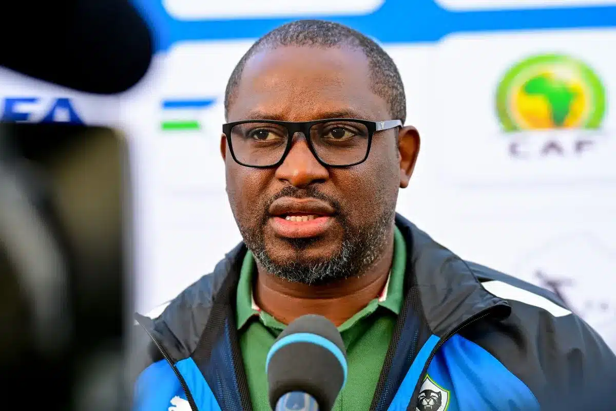 https3A2F2Fwww.afrik foot.com2Fapp2Fuploads2F20252F092FThierry Mouyouma Gabon - OnzedAfrik