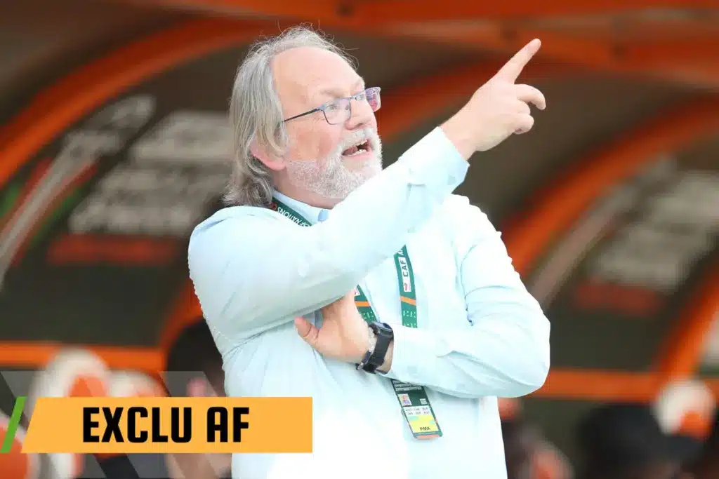 https3A2F2Fwww.afrik foot.com2Fapp2Fuploads2F20252F092FTom Saintfiet - OnzedAfrik