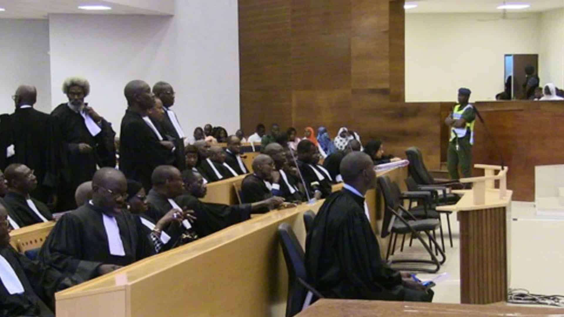 salle daudience tribunal - OnzedAfrik