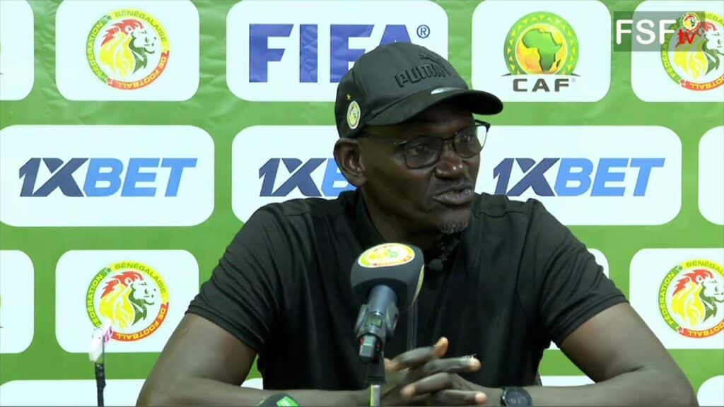 1759383358 Mame Mousse coach 1024x576 1 - OnzedAfrik