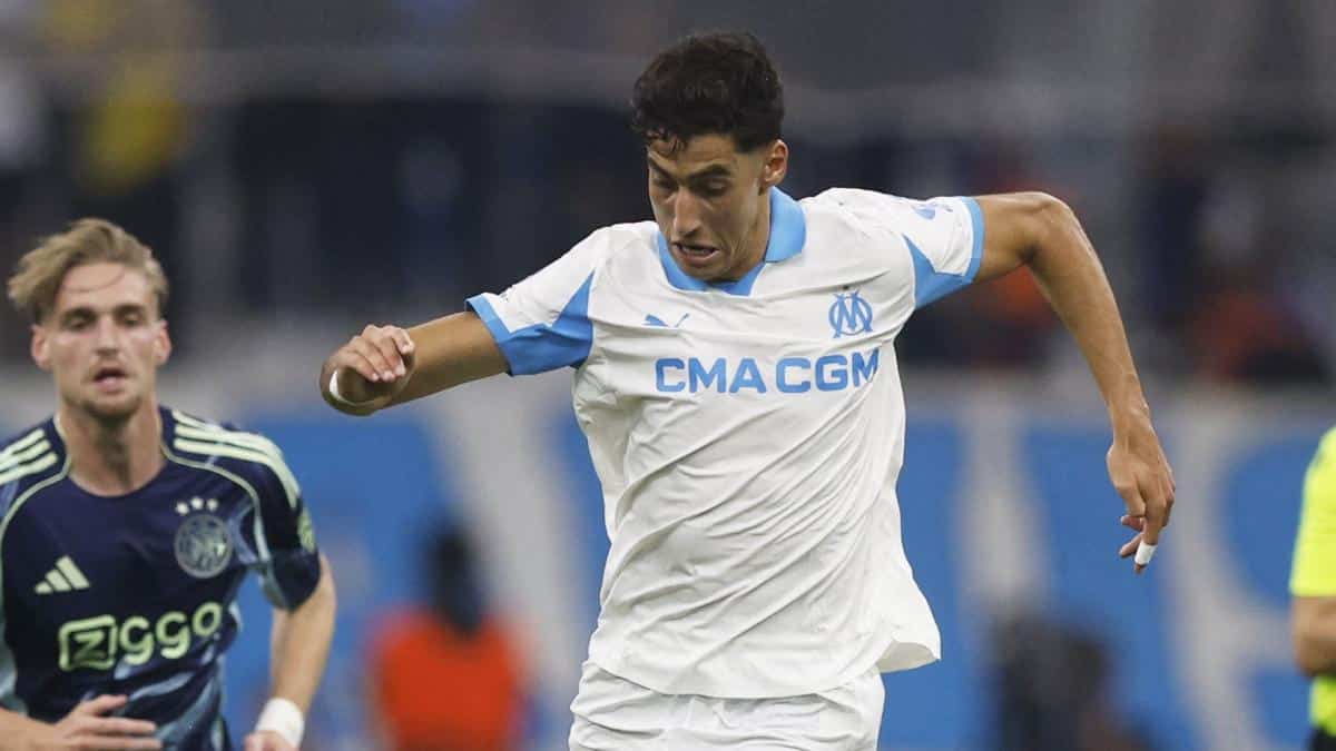 aguerd om 691edca53e584 - OnzedAfrik