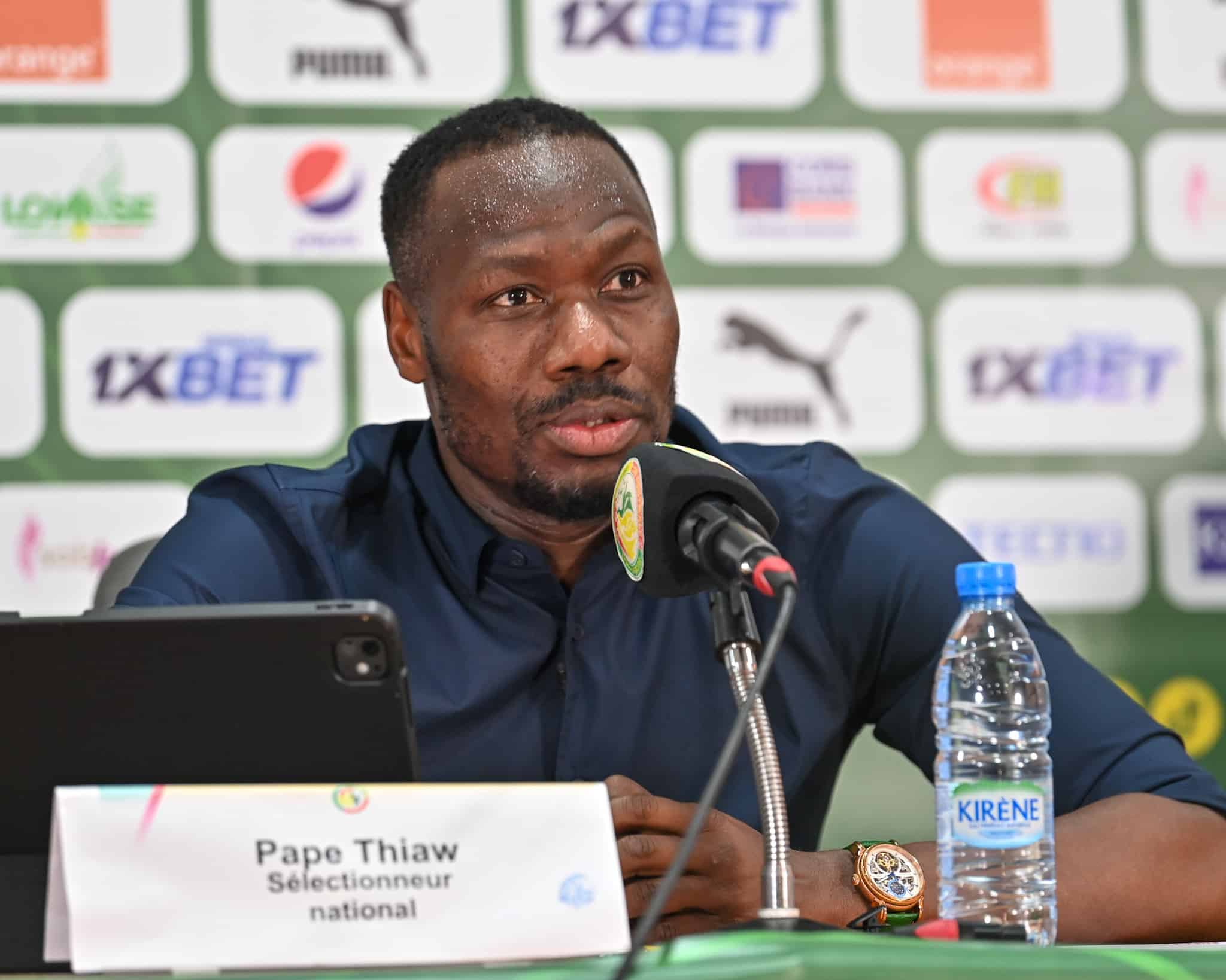 photo conf de presse pape thiaw - OnzedAfrik